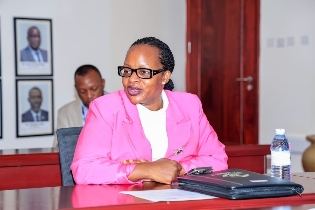 Ms. Mercy K. Kainobwisho, Registrar General of the Uganda Registration Services Bureau (URSB), delivering her remarks during the meeting.